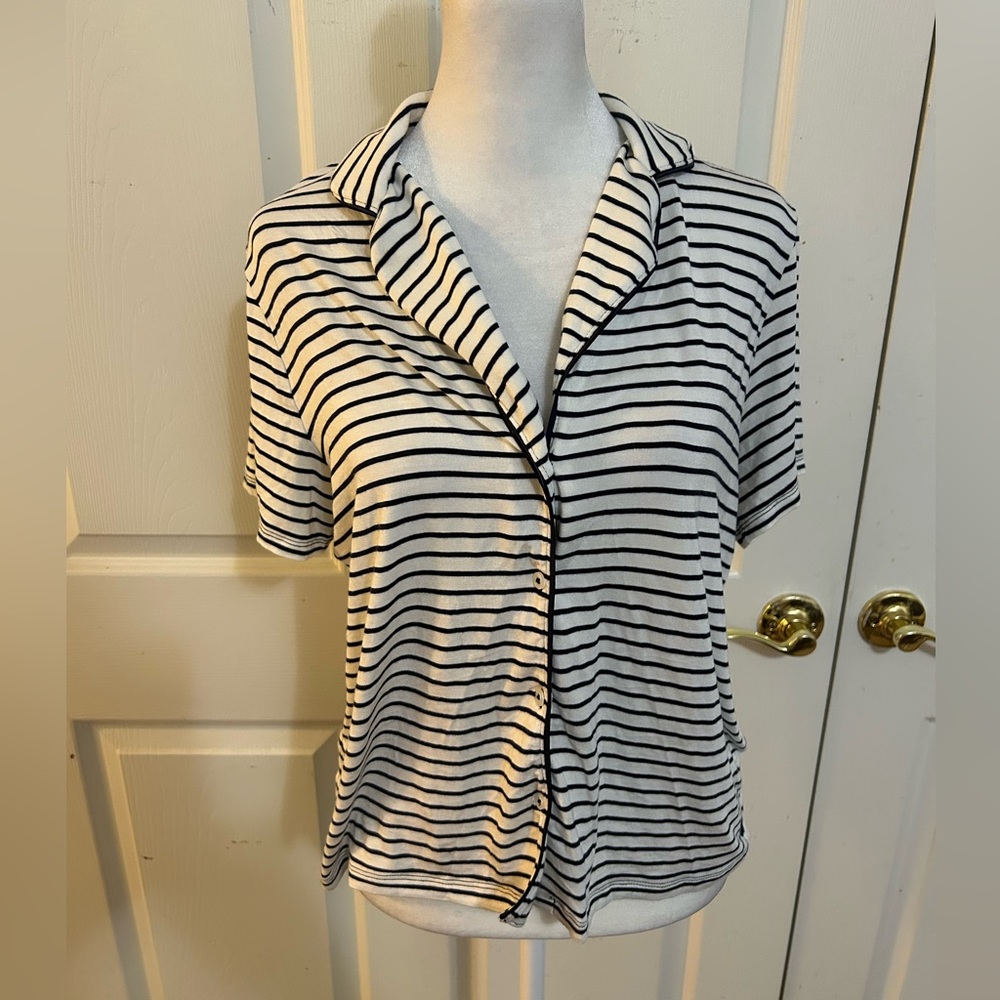Banana Republic white cardigan with black stripes, Small